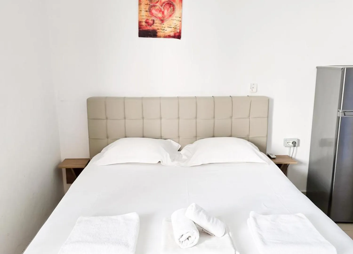 Azure Hotel Dhërmi