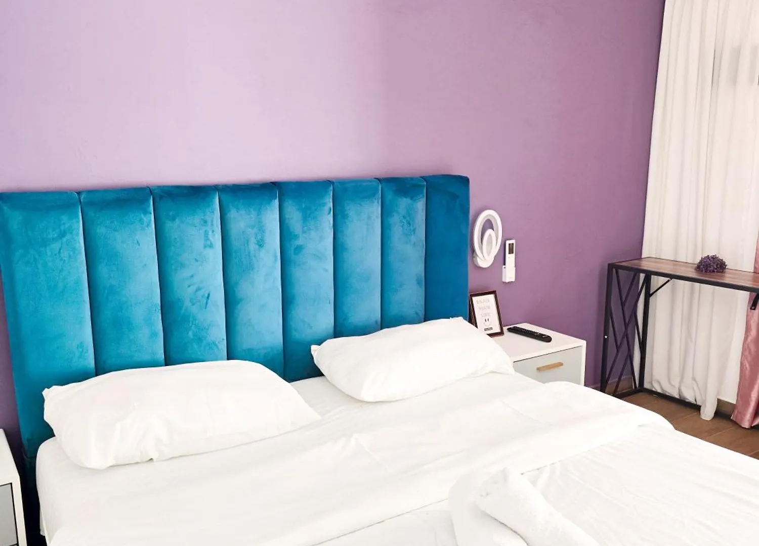 Azure Hotel Dhermi